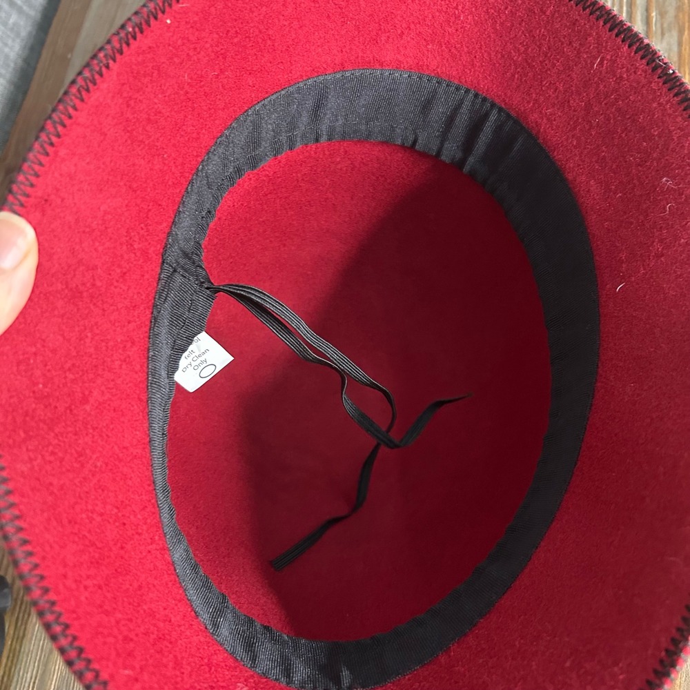Red Wool Felt Cloche Hat Flower Accent vintage style adjustable retro - Picture 3 of 8